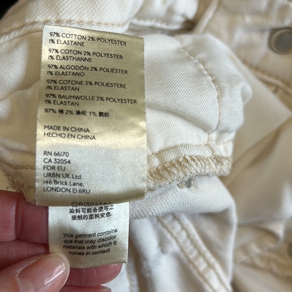 ANTHROPOLOGIE Pilcro and the Letterpress White Distressed Button Fly Short Sz 30 - Picture 13 of 16